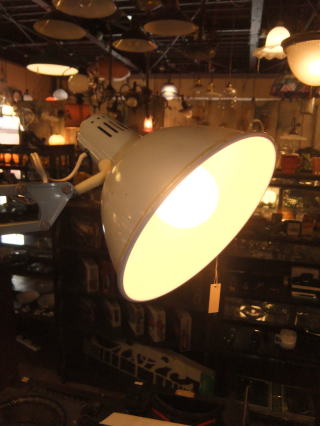  �X�C�x�����C�g�@�A���e�B�[�N�Ɩ��@�����v�@���C�g�@�g������